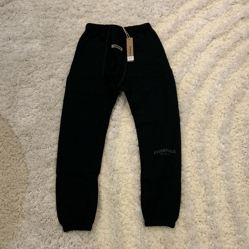 Essentials Fear of God Black Logo Sweatpants/Joggers Cuffed Mens Size Medium
